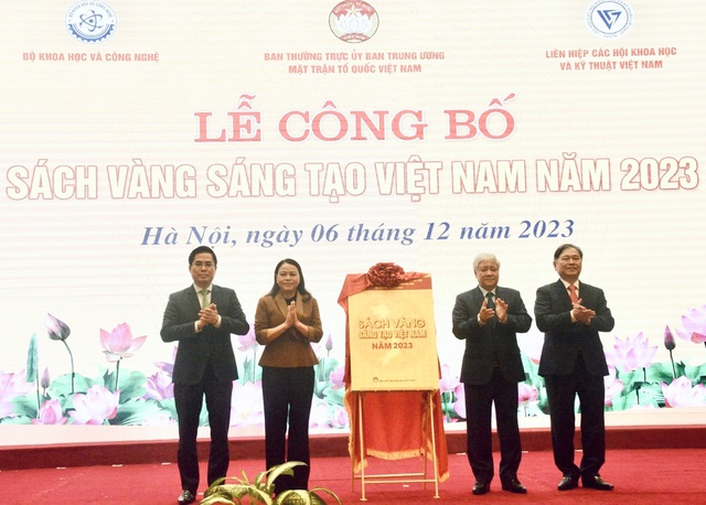 Sách vàng Sáng tạo Việt Nam 2023: Lan tỏa khát vọng sáng tạo, đam mê nghiên cứu khoa học- Ảnh 1. Sách vàng Sáng tạo Việt Nam 2023: Lan tỏa khát vọng sáng tạo, đam mê nghiên cứu khoa học- Ảnh 1.