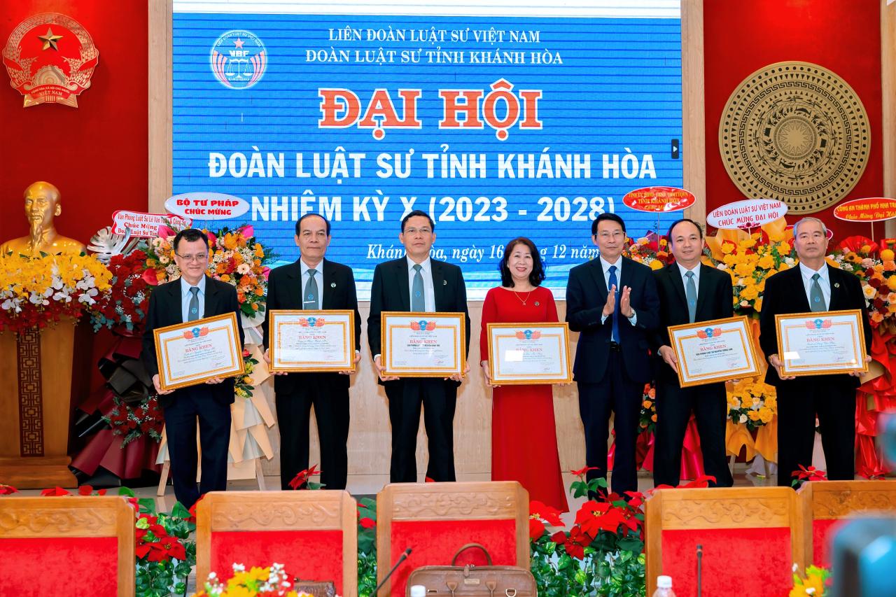 Kết quả Đại hội Đoàn Luật sư tỉnh Khánh Hòa nhiệm kỳ X (2023-2028) 21 TANGBANGKENLD