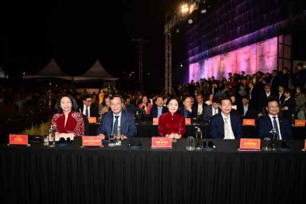 dai bieu 1 1 600x400 1