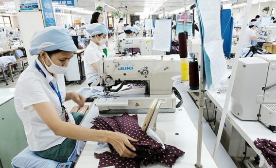 Bộ Công Thương đặt mục tiêu xuất siêu 9 năm liên tiếp- Ảnh 1.
