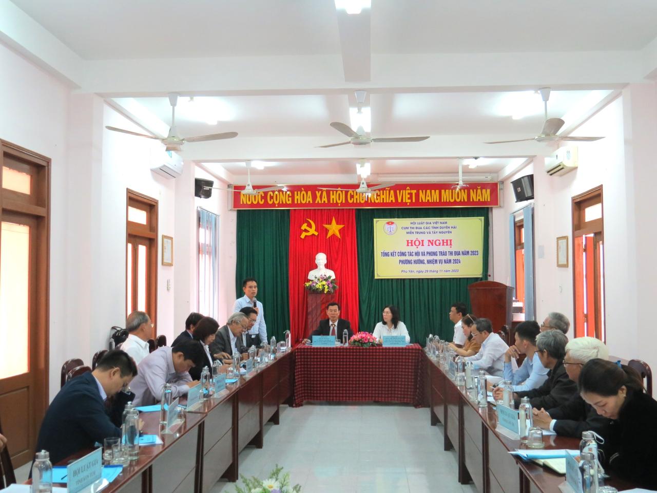 quang canh hoi nghi