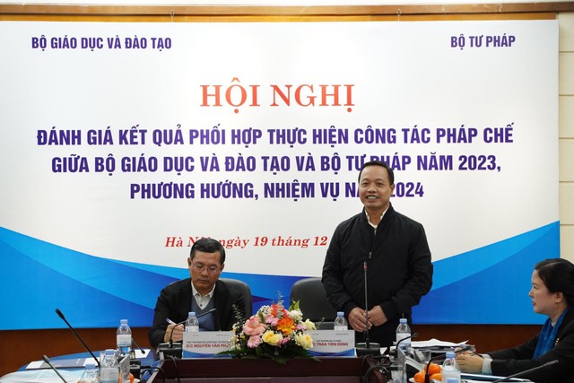 Đẩy mạnh phối hợp thực hiện công tác pháp chế giữa Bộ GD&ĐT và Bộ Tư pháp- Ảnh 2.