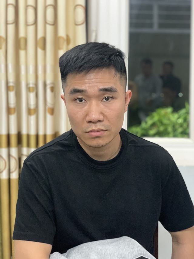 CSGT tỉnh Bình Định bắt 2 đối tượng truy nã đang lẩn trốn vào Nam- Ảnh 2. CSGT tỉnh Bình Định bắt 2 đối tượng truy nã đang lẩn trốn vào Nam- Ảnh 2.