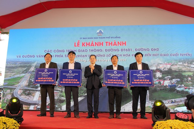 Đà Nẵng: Khánh thành 3 công trình giao thông trọng điểm- Ảnh 2. Đà Nẵng: Khánh thành 3 công trình giao thông trọng điểm- Ảnh 2.