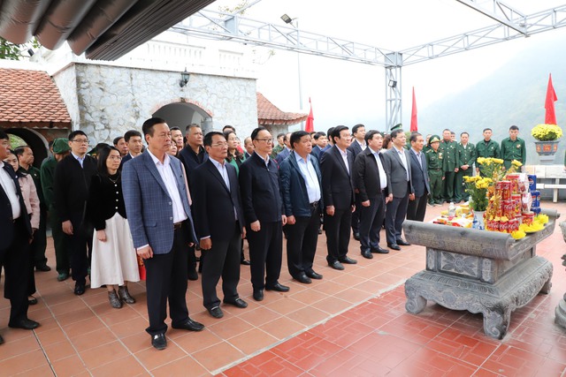 Tri ân các chiến sĩ, gia đình chính sách tại Vị Xuyên, Hà Giang- Ảnh 3. Tri ân các chiến sĩ, gia đình chính sách tại Vị Xuyên, Hà Giang- Ảnh 3.