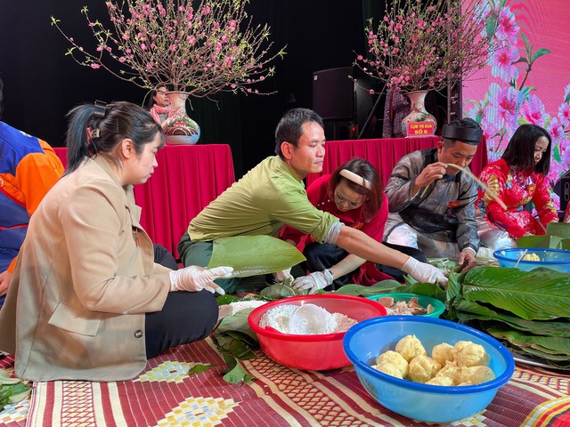 Chăm lo Tết Giáp Thìn cho hàng triệu người lao động- Ảnh 1. Chăm lo Tết Giáp Thìn cho hàng triệu người lao động- Ảnh 1.
