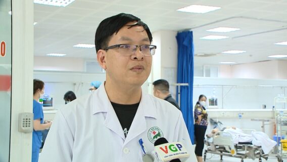 Tết của những người mặc ‘blouse trắng’- Ảnh 1.