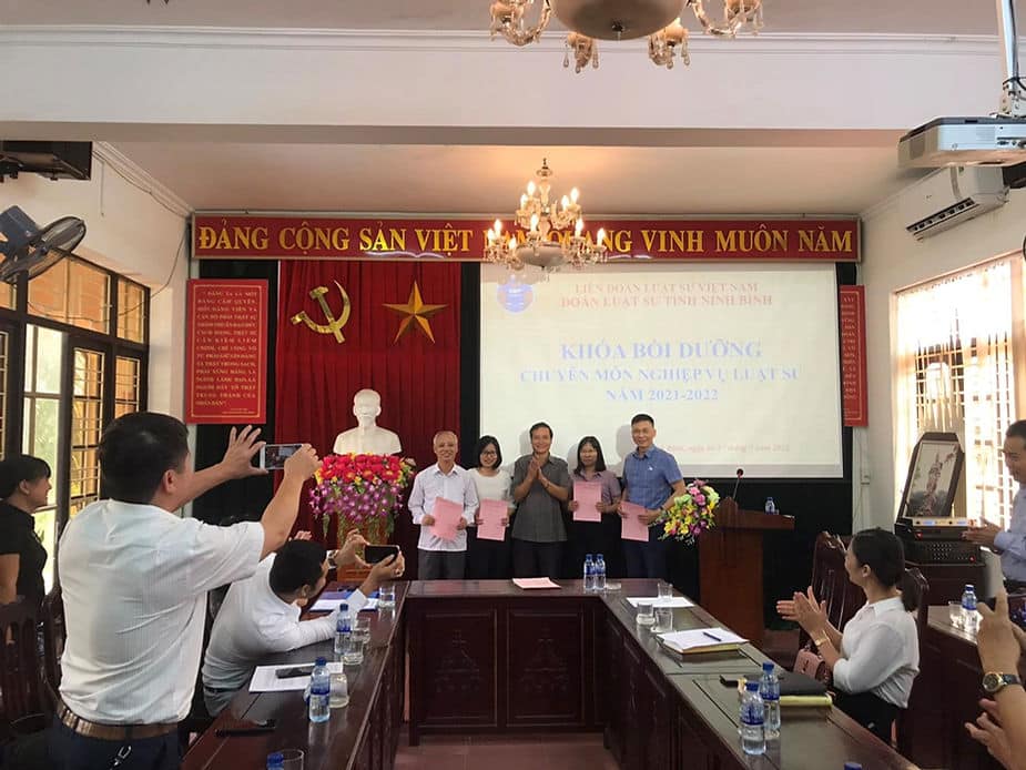 Đoàn luật sư tỉnh Ninh Bình tổ chức hội nghị sơ kết 6 tháng đầu năm 2022 »  Liên đoàn Luật sư Việt Nam✩彡
