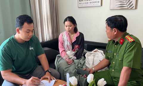Công an TPHCM giải cứu hai bé gái 'mất tích' ở phố đi bộ Nguyễn Huệ- Ảnh 2.