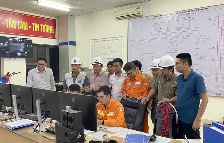 Đóng điện hạng mục thứ 2 thuộc dự án đường dây 500kV mạch 3- Ảnh 1.