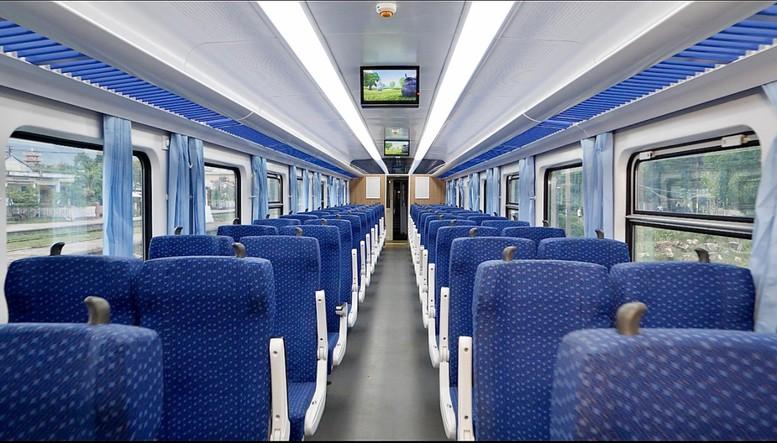 Tàu hạng sang tuyến Sài Gòn - Nha Trang chạy thử nghiệm trong 2 tháng - Ảnh 1.